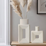 Ceramic Vase - Set of 2 for Home Decor,White Flower Shape Pampas Vases Minimalist Nordic Boho Style for Modern Farmhouse Decor, Living Room、 Kitchen、Mantle、Bedroom、Dining Table、Office