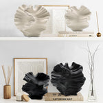 Ceramic Vase - Set of 2 for Home Decor,White Flower Shape Pampas Vases Minimalist Nordic Boho Style for Modern Farmhouse Decor, Living Room、 Kitchen、Mantle、Bedroom、Dining Table、Office