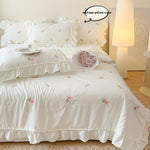 3pcs bedding Set, Embroidered Rose Quilt